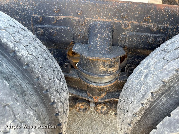 image for item FK4204 1998 Western Star 4864FX dump truck
