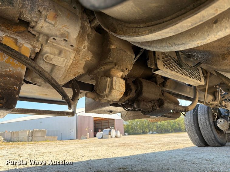 image for item FK4204 1998 Western Star 4864FX dump truck