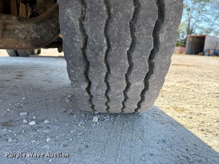 image for item FK4204 1998 Western Star 4864FX dump truck
