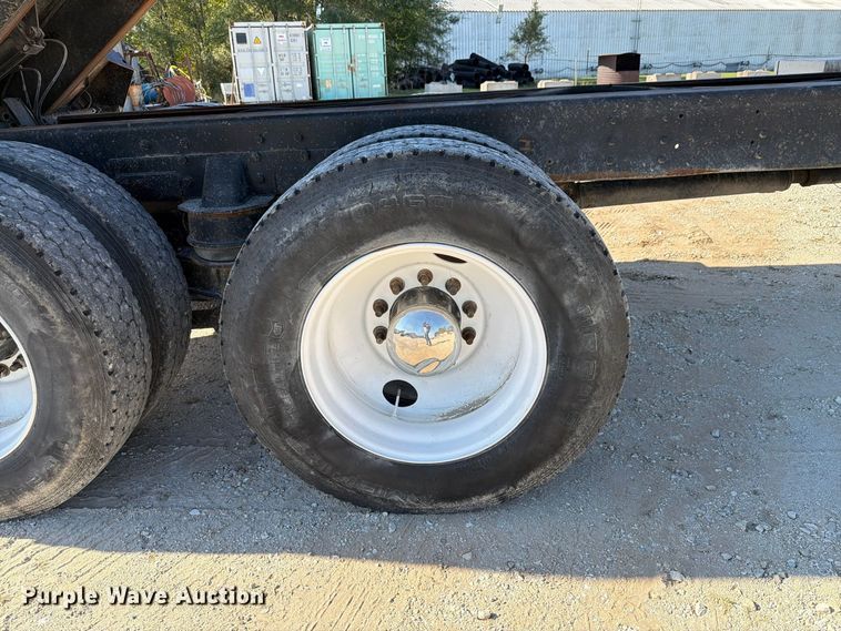 image for item FK4204 1998 Western Star 4864FX dump truck