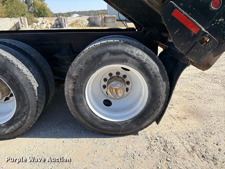 image for item FK4204 1998 Western Star 4864FX dump truck