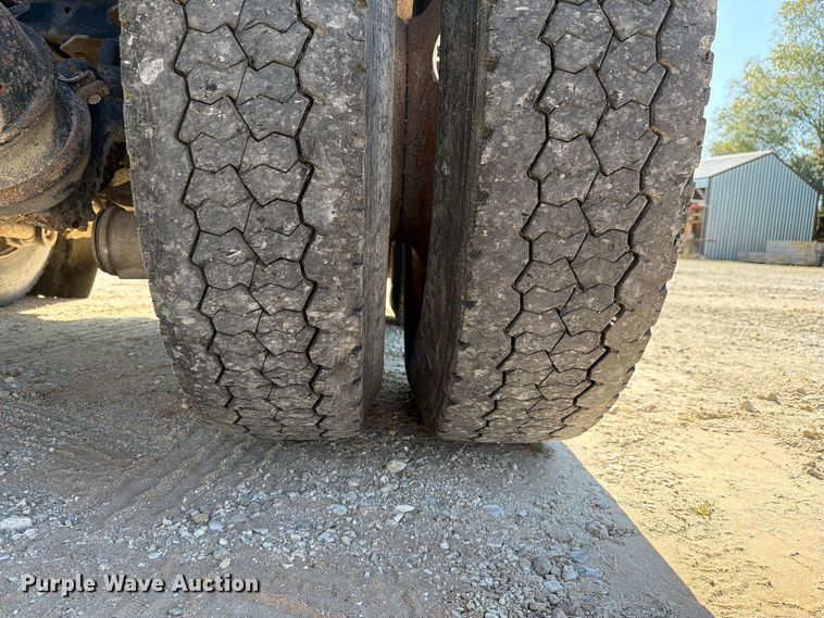 image for item FK4204 1998 Western Star 4864FX dump truck