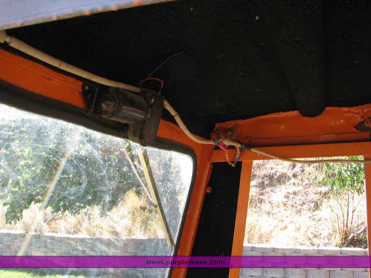 image for item 2091 Oliver Tractor