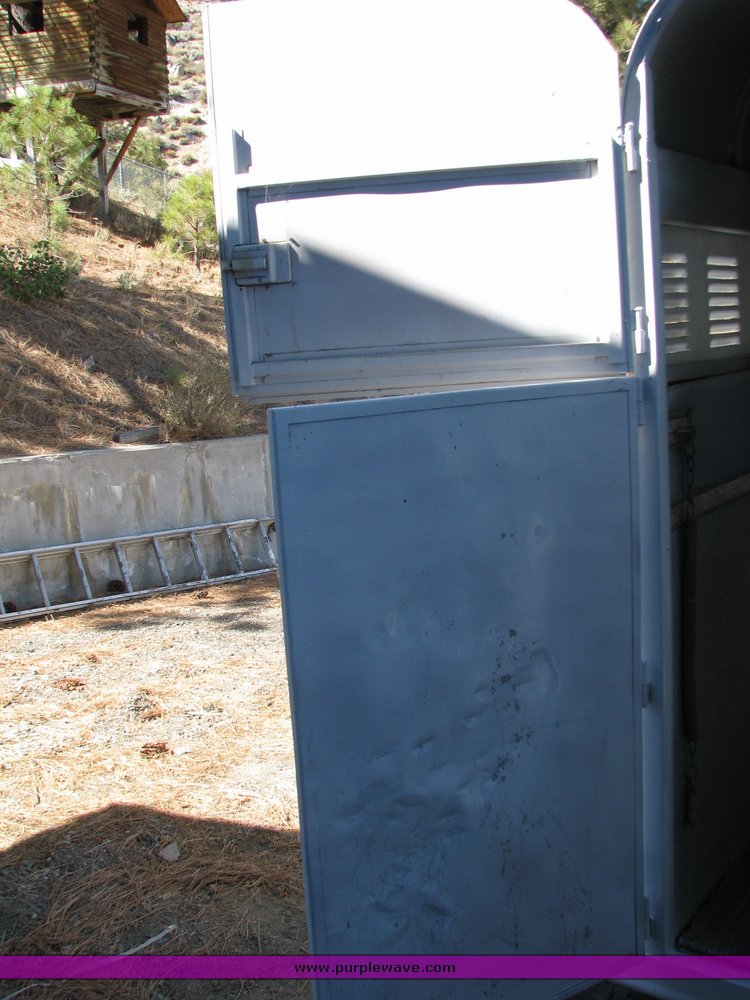 image for item 2095 2 horse trailer