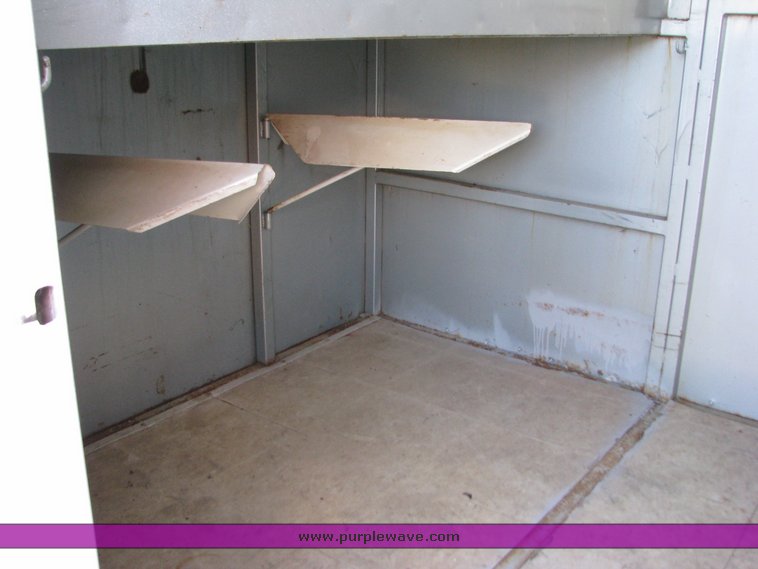 image for item 2095 2 horse trailer