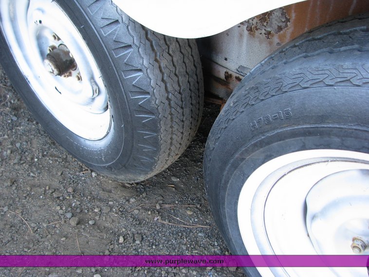 image for item 2095 2 horse trailer