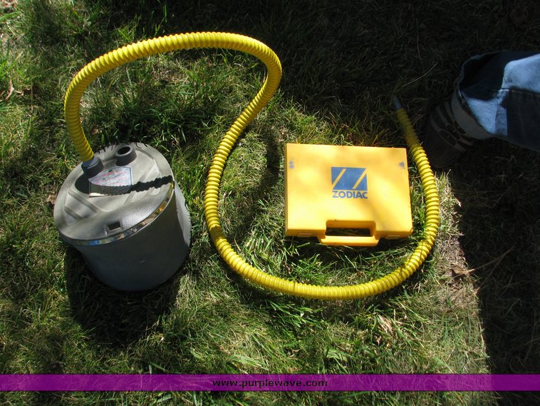 image for item 2099 Zodiac inflatable boat