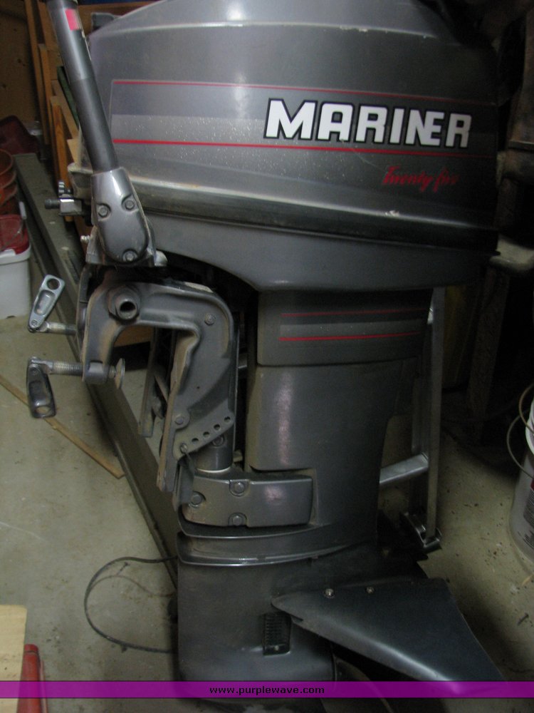 image for item 2100 25hp Mariner