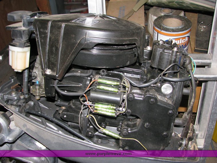 image for item 2100 25hp Mariner