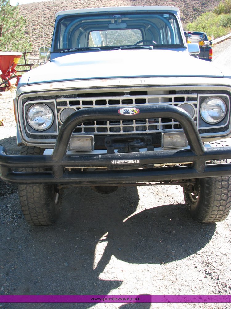 image for item 2102 1973 Jeepster Commando