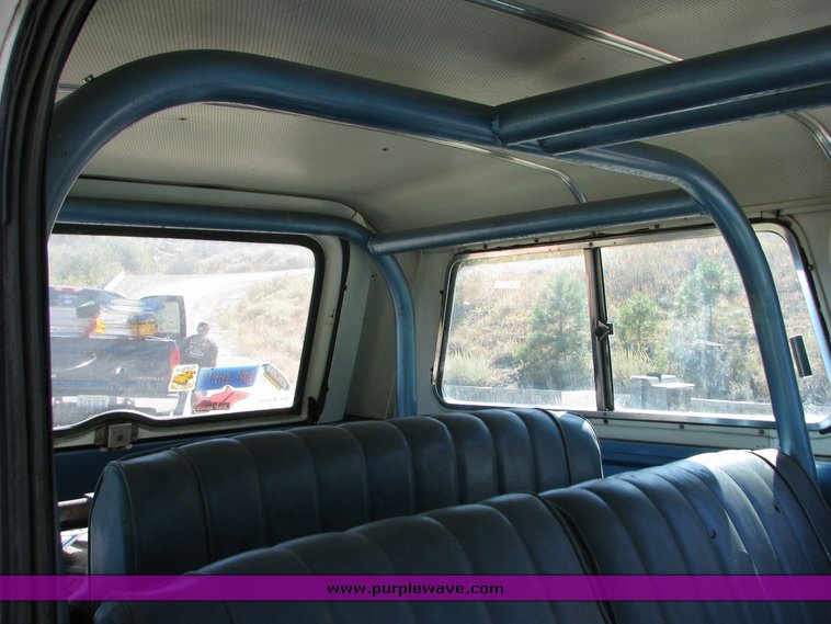 image for item 2102 1973 Jeepster Commando