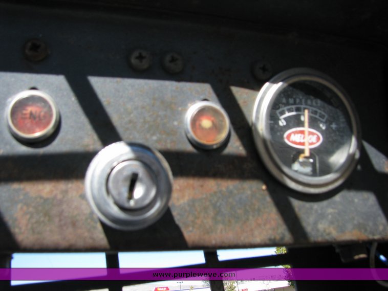 image for item 2103 Bobcat Clark 520 skid steer