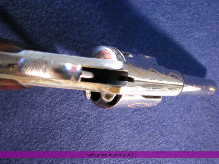 image for item 2106 Red Jacket NO3 5 shot 32 Derringer