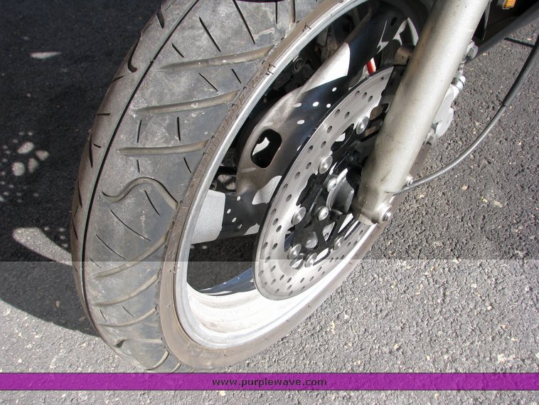 image for item 2134 1990 Yamaha FZR 600