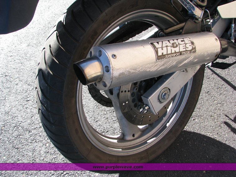 image for item 2134 1990 Yamaha FZR 600