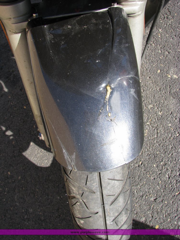 image for item 2134 1990 Yamaha FZR 600