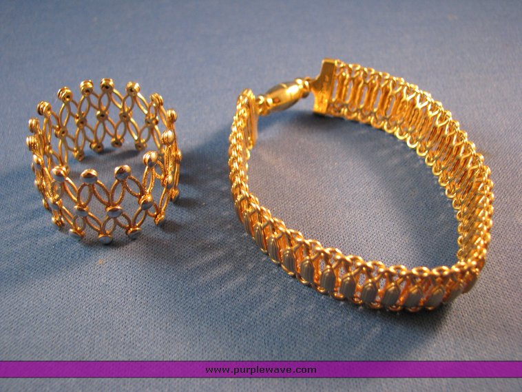 image for item 5016 2 14K bracelets