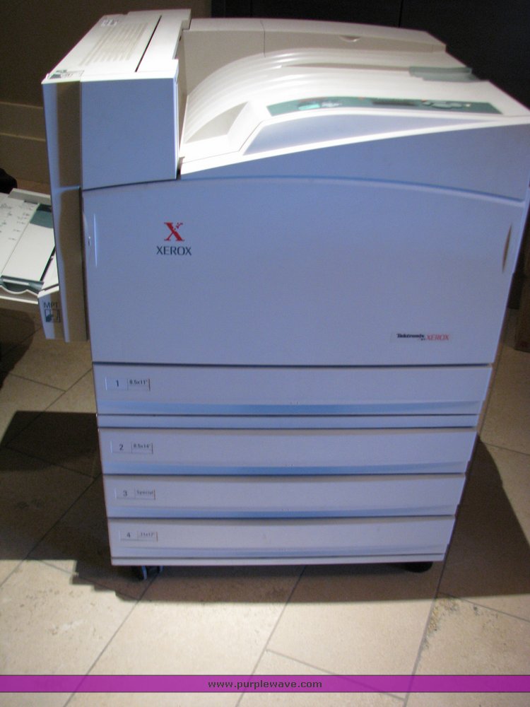 image for item 5250 Xerox Techtronix RV