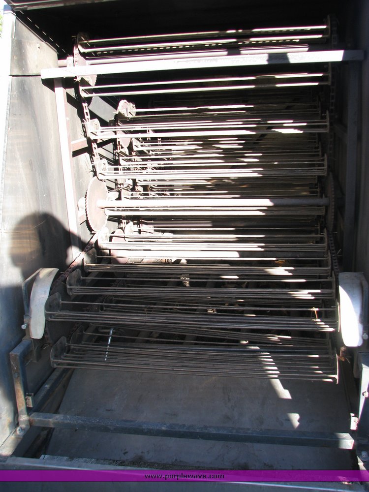 image for item 6000 1997 Holstein 300 Sweet Corn Cooker/Trailer