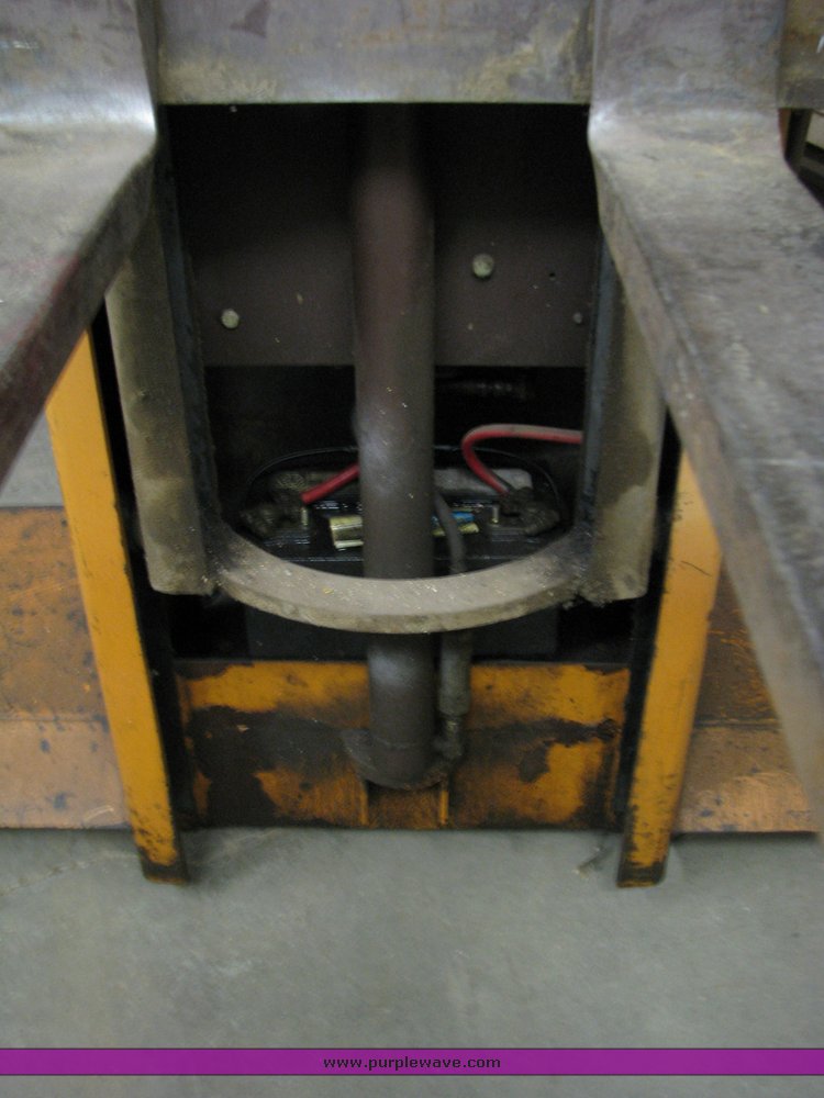 image for item 6001 Big Joe GS-24-T8 standing rolling forklift