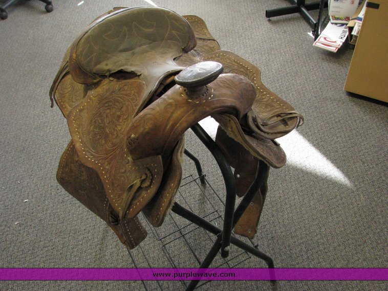 image for item 6467 Western Saddle