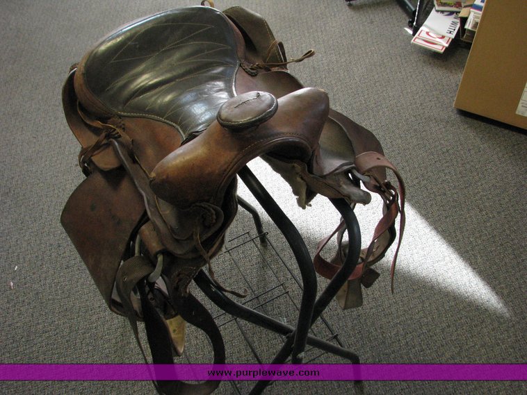 image for item 6469 Western Saddle