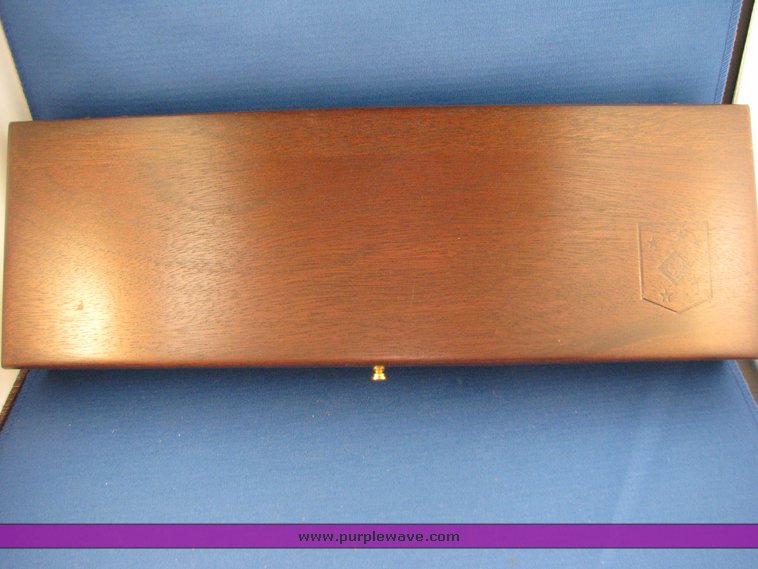 image for item 6477 US Marine Raider Stiletto knife