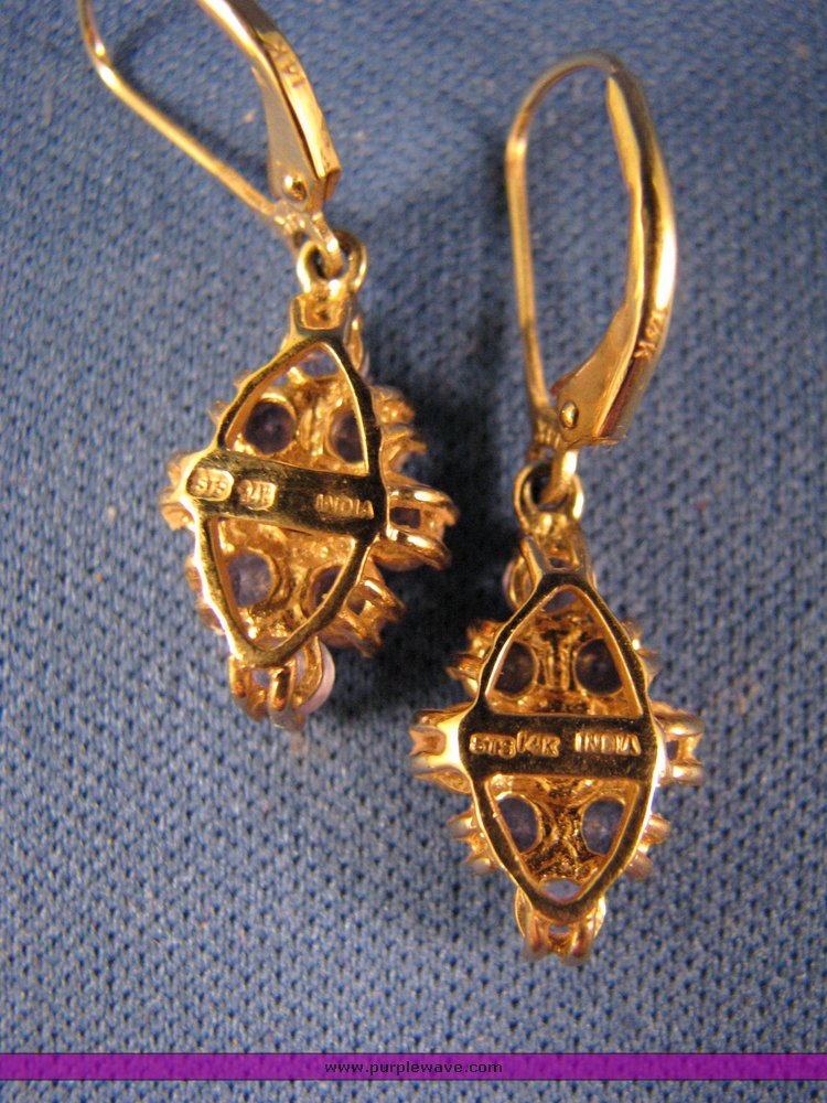 image for item 3134 (2) pair 14K gold earrings