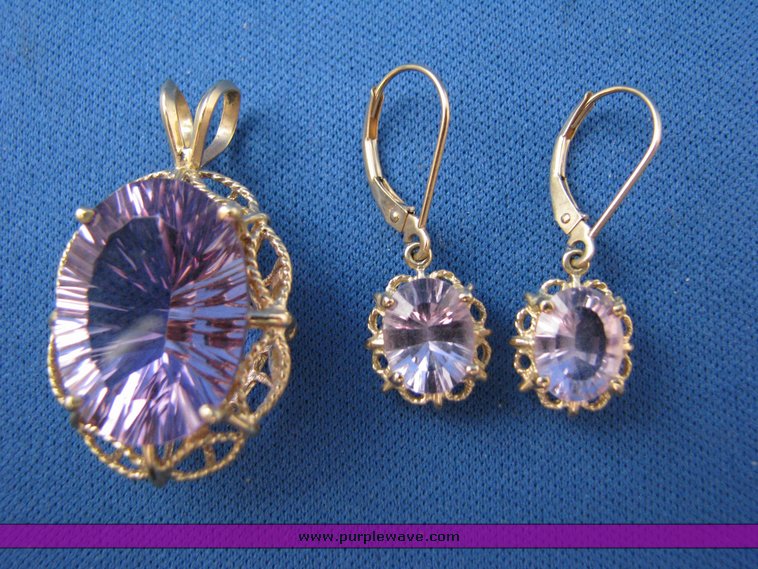 image for item 3144 14K gold earring and pendant set