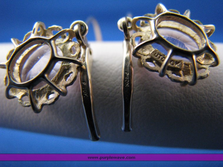 image for item 3144 14K gold earring and pendant set