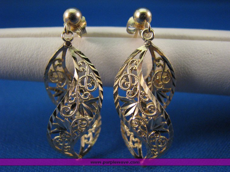 image for item 3157 (3) pair of 14K gold earrings