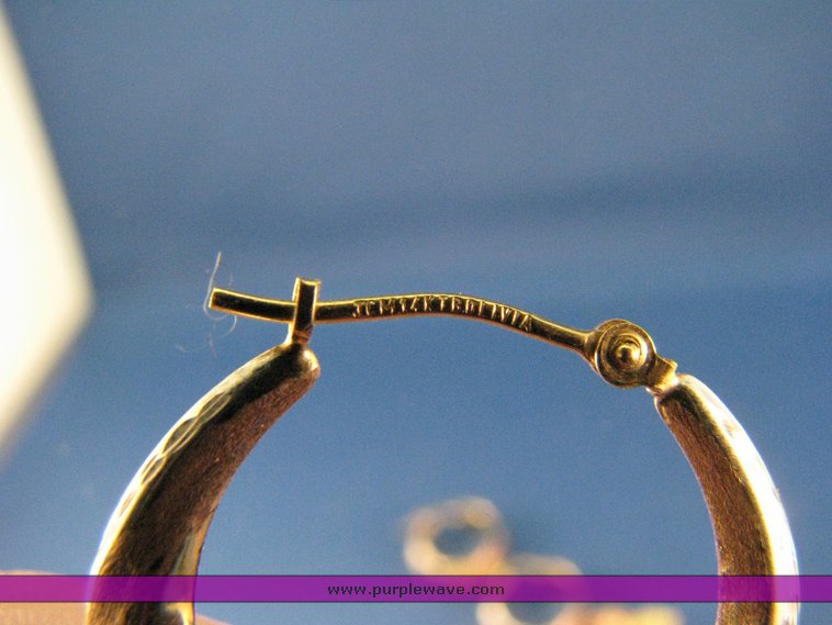 image for item 3167 10K gold ring