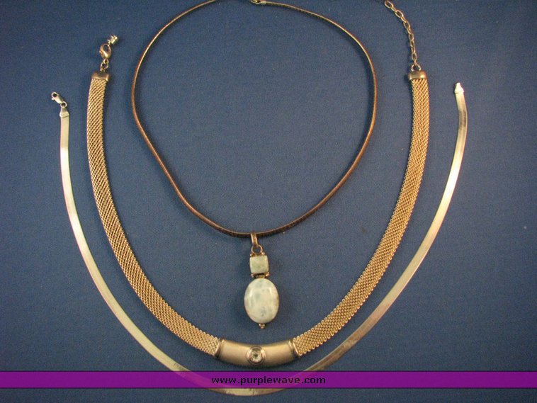 image for item 3225 (3) .925 silver necklaces