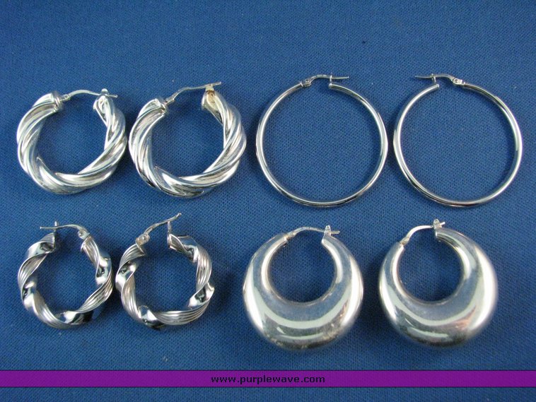 image for item 3263 (2) pairs 950 Italy silver earrings .4oz