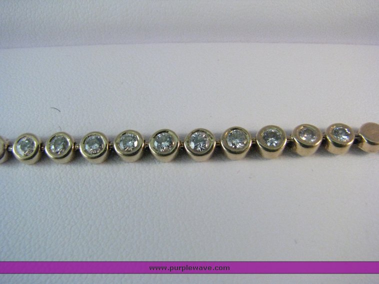 image for item 3489 14K gold 10 diamonds tennis bracelet