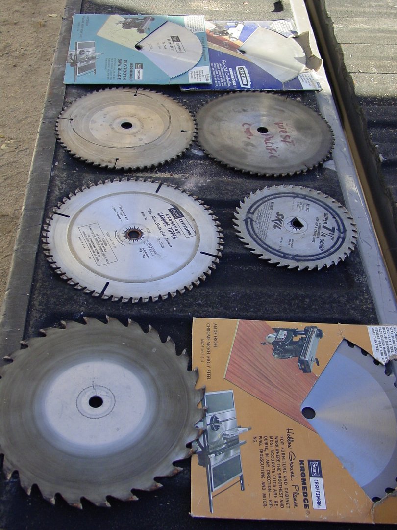 image for item 5007 Eight saw blades