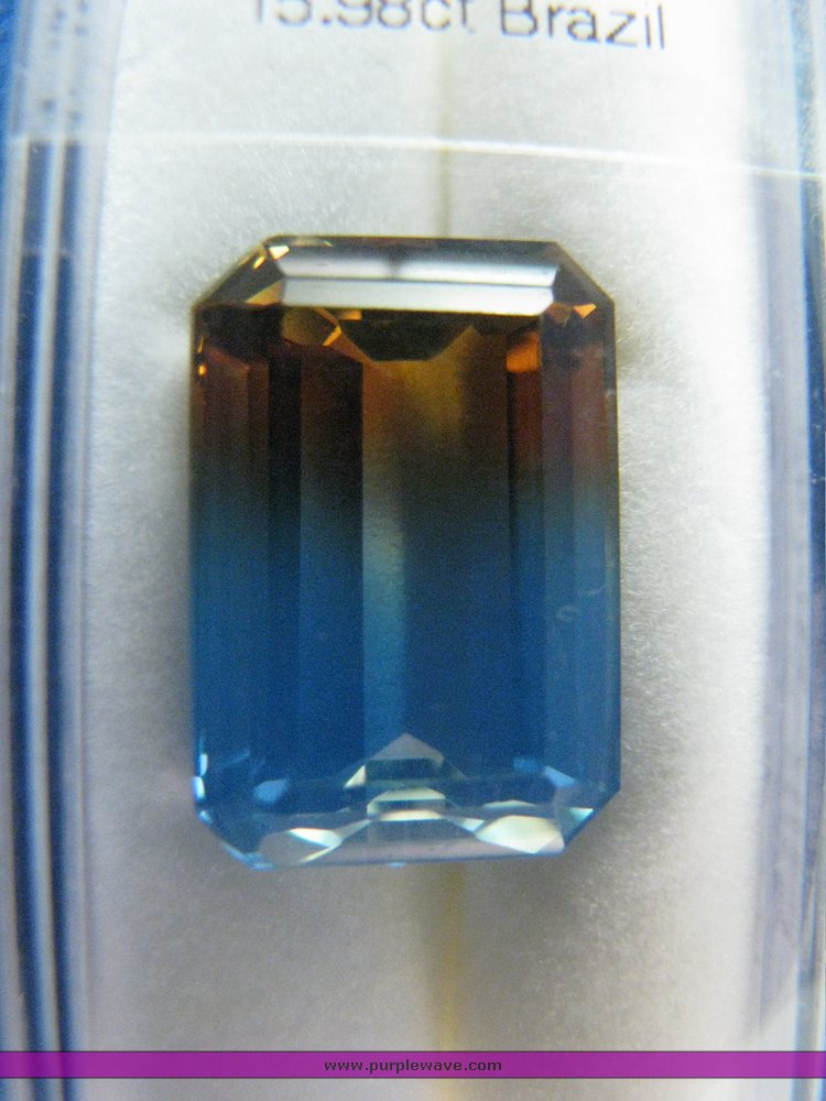 Bicolor quartz in Carson City, NV Item 2027 sold Purple Wave