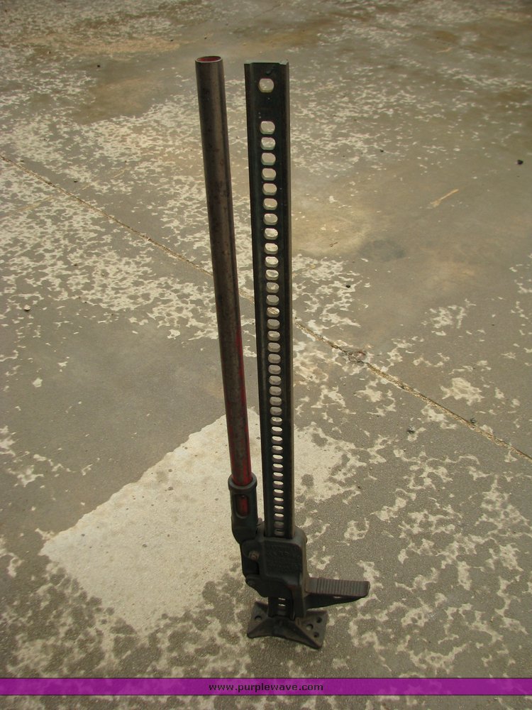 image for item 5007 HandyMan Hijack floor jack