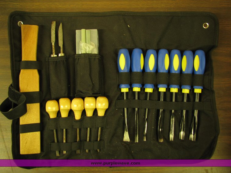 image for item 5038 18PC Carving Chisel Set