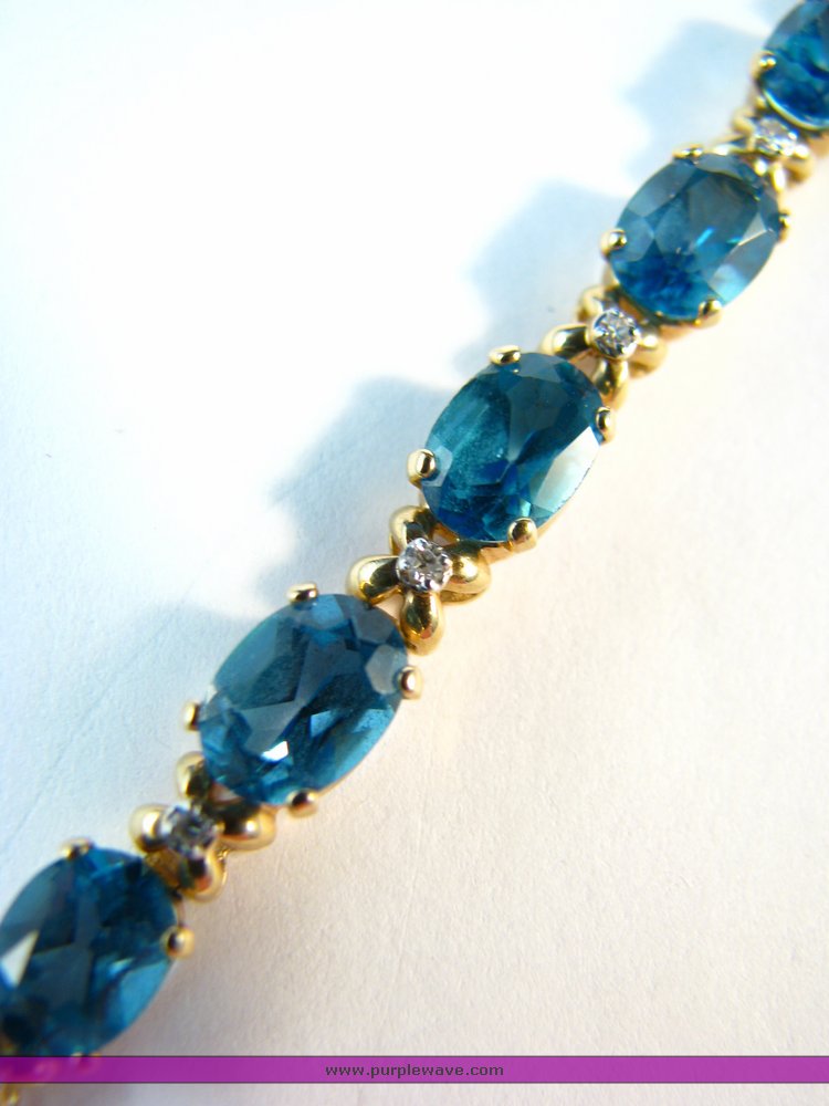 image for item 5421 14K Blue stone bracelet
