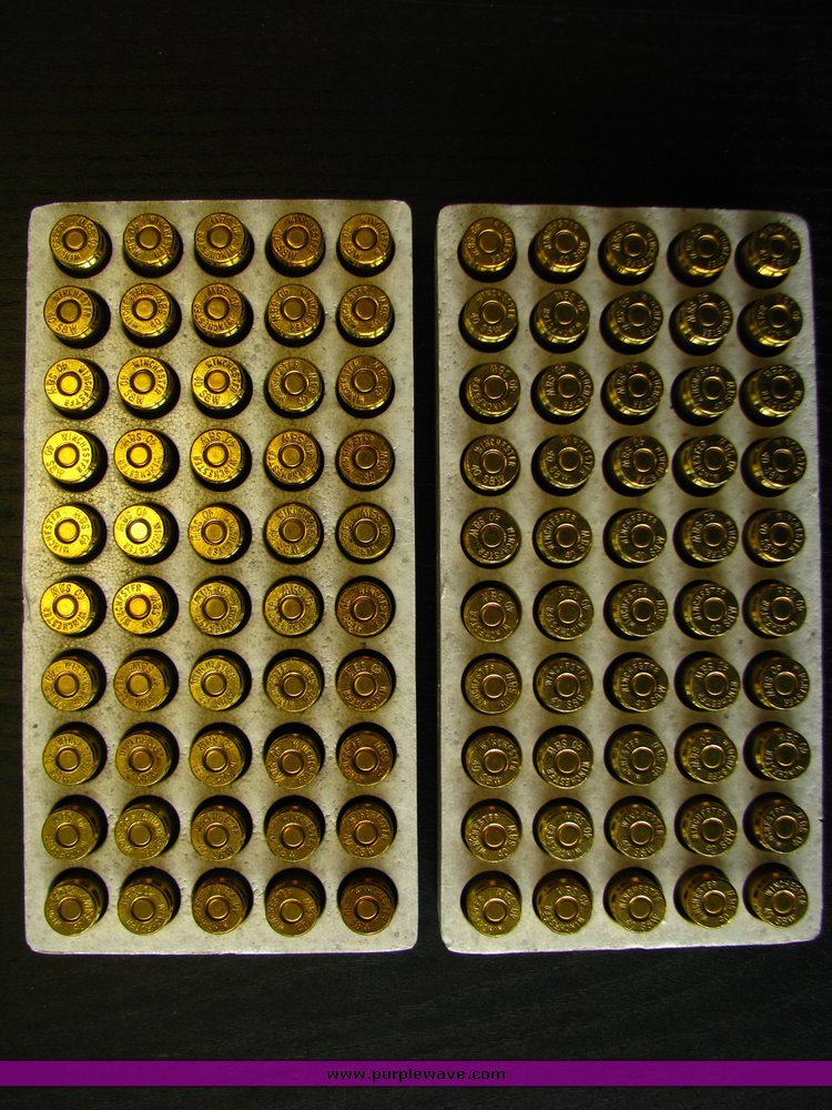 image for item 5438 40 SandW 100 Round Winchester