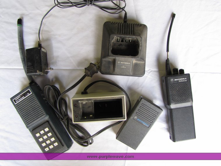image for item 2240 radios, sirens, light bulbs
