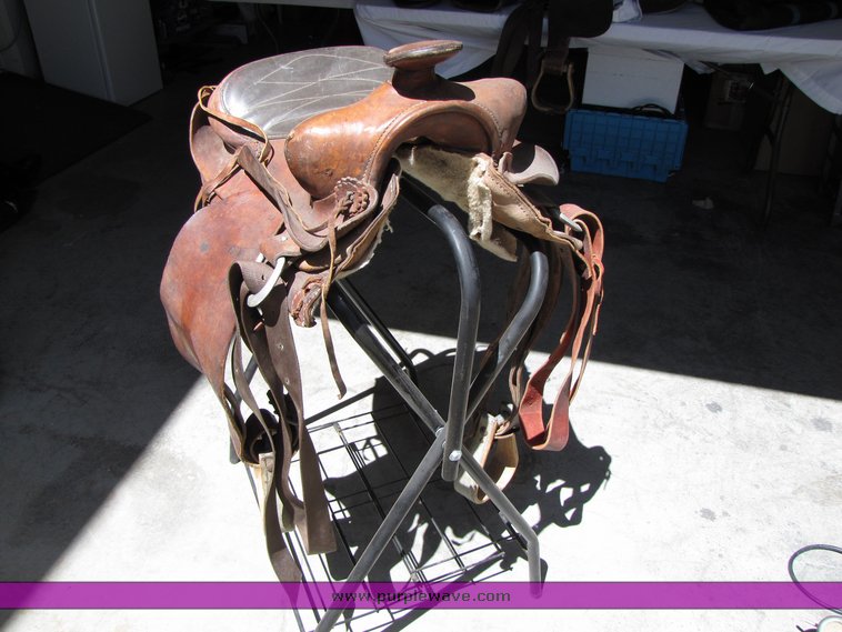 image for item 2245 (1) western saddle