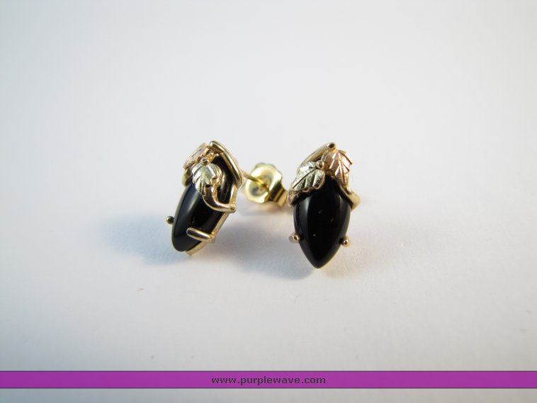 image for item 2265 (1) 10k earrings