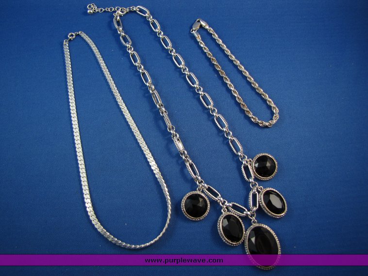 image for item 2283 (2) necklaces