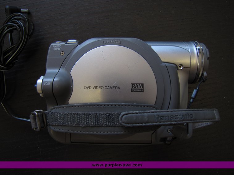 image for item 5014 Panasonic DVD video camera