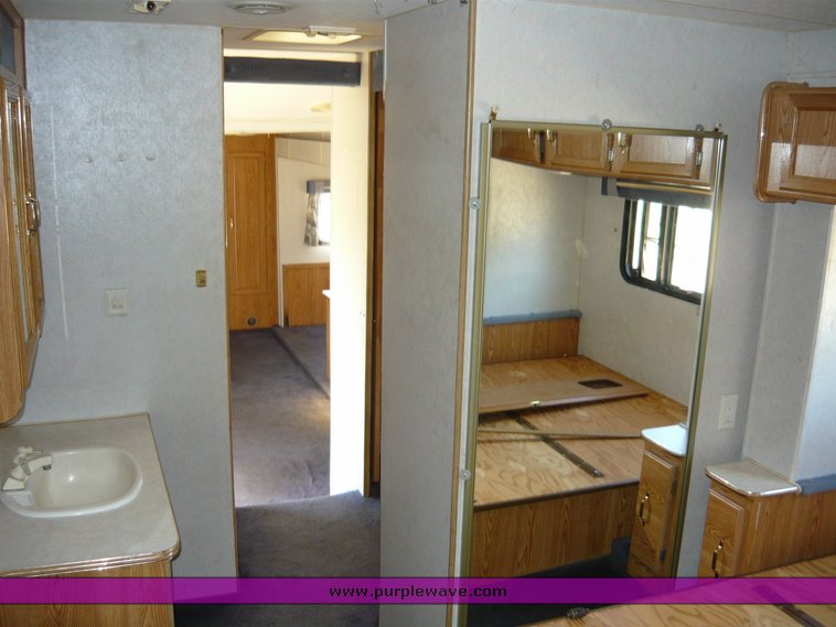 image for item 5001 1993 Skyline Nomad