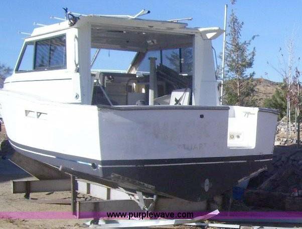 image for item 5002 Salvage 1999 Catalina Islander