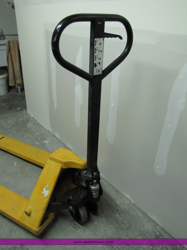 image for item 5020 U-Line Pallet Jack