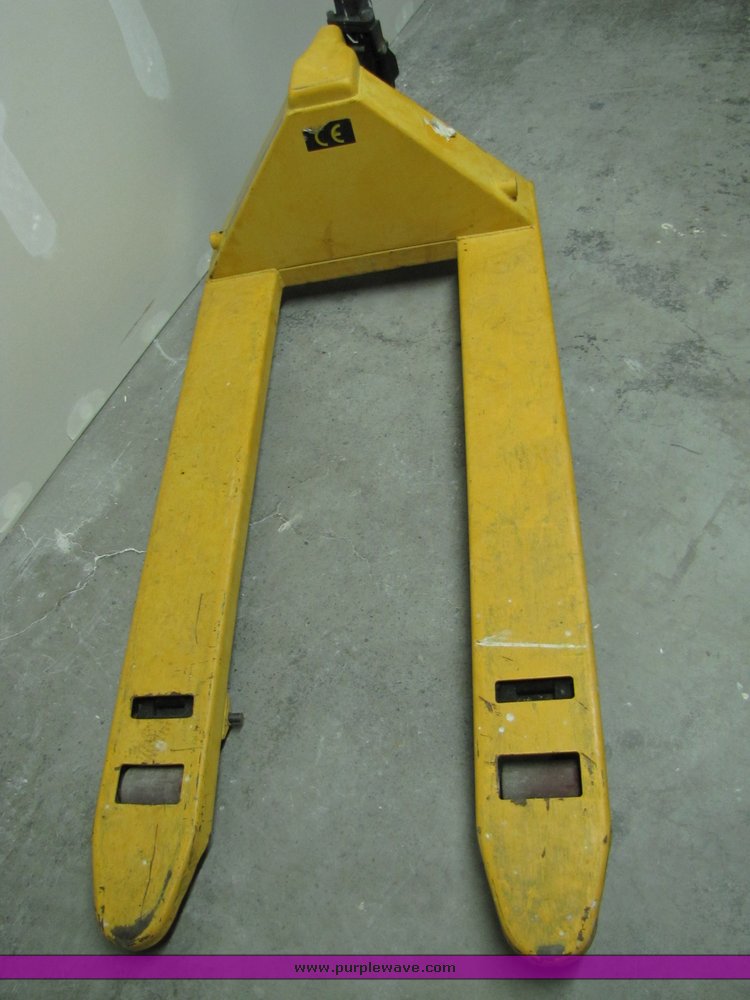 image for item 5020 U-Line Pallet Jack